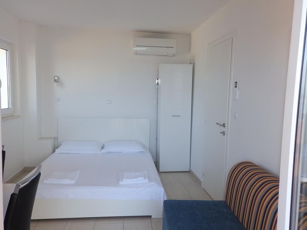 Apartments Villa Rosina Rogoznica  Cameră foto