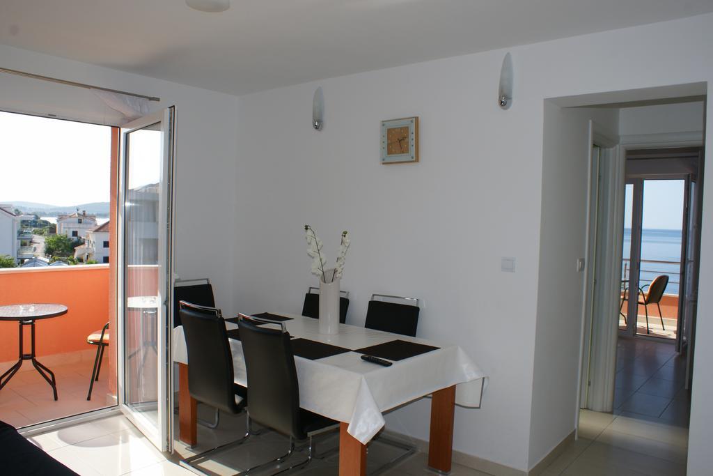 Apartments Villa Rosina Rogoznica  Cameră foto